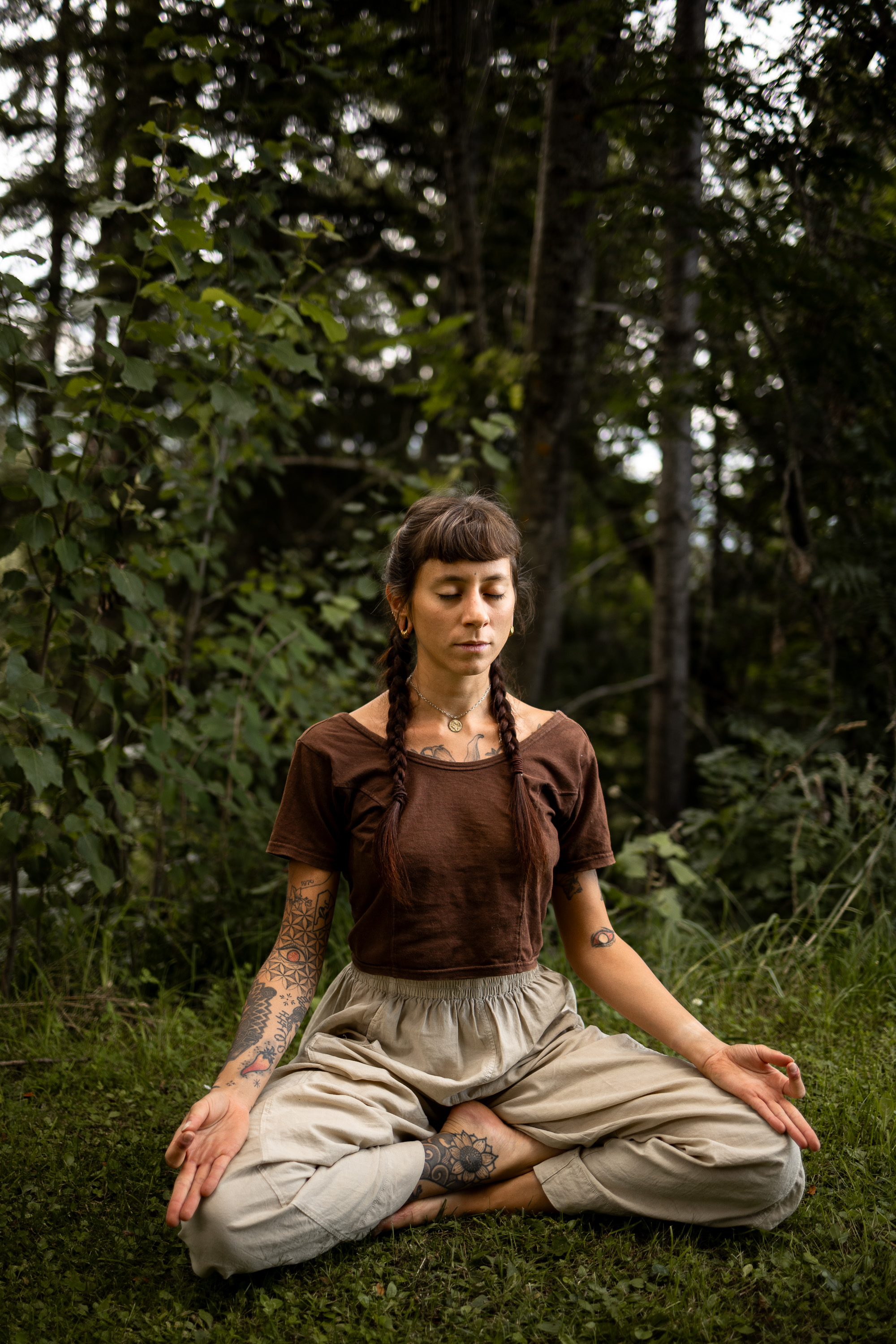 louise prof de yoga crans montana